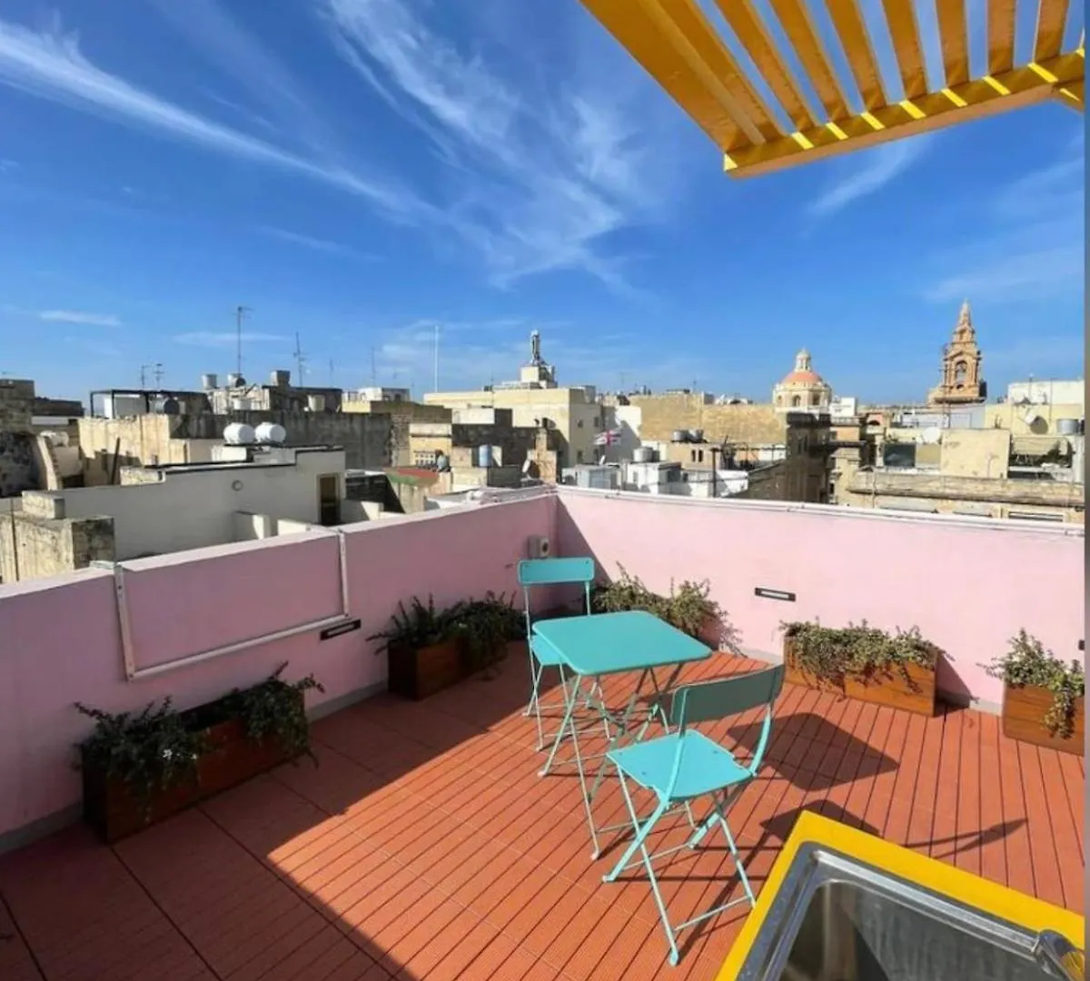 Chic Floriana Studio Malta